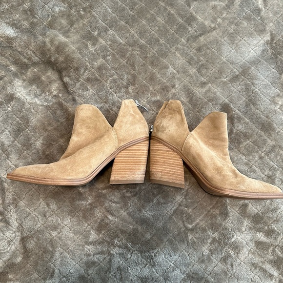 Steve Madden Alyse Booties - Picture 2 of 3